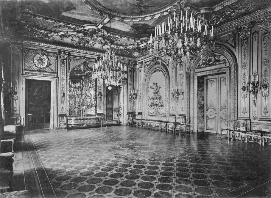 Особняк Половцова дом архитектора белый зал