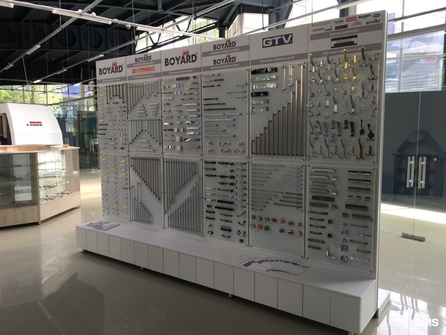 Стенды для мебельной фурнитуры