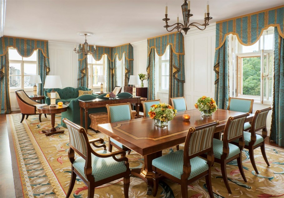 Отель фор Сизонс Санкт-Петербург