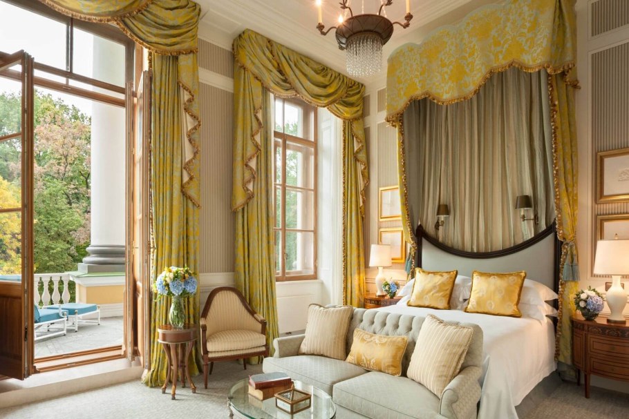 Отель four Seasons Lion Palace Санкт-Петербург