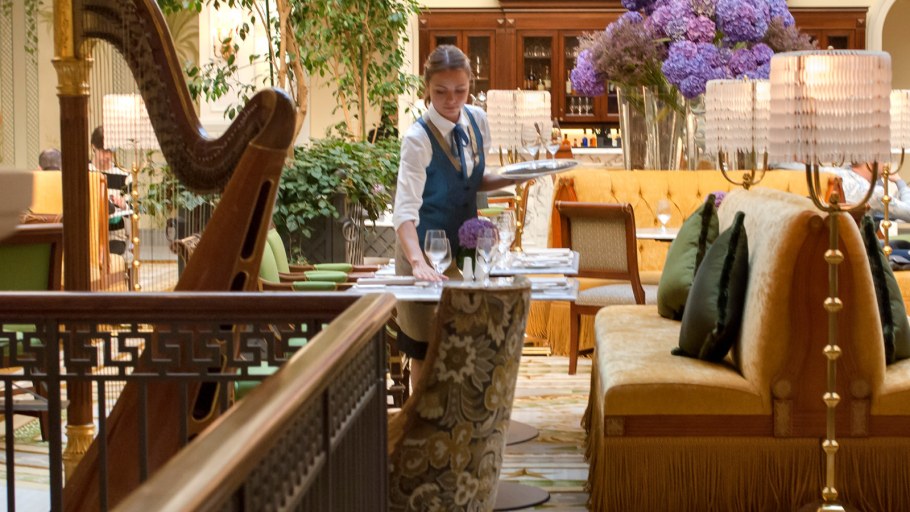 Отель four Seasons Санкт-Петербург