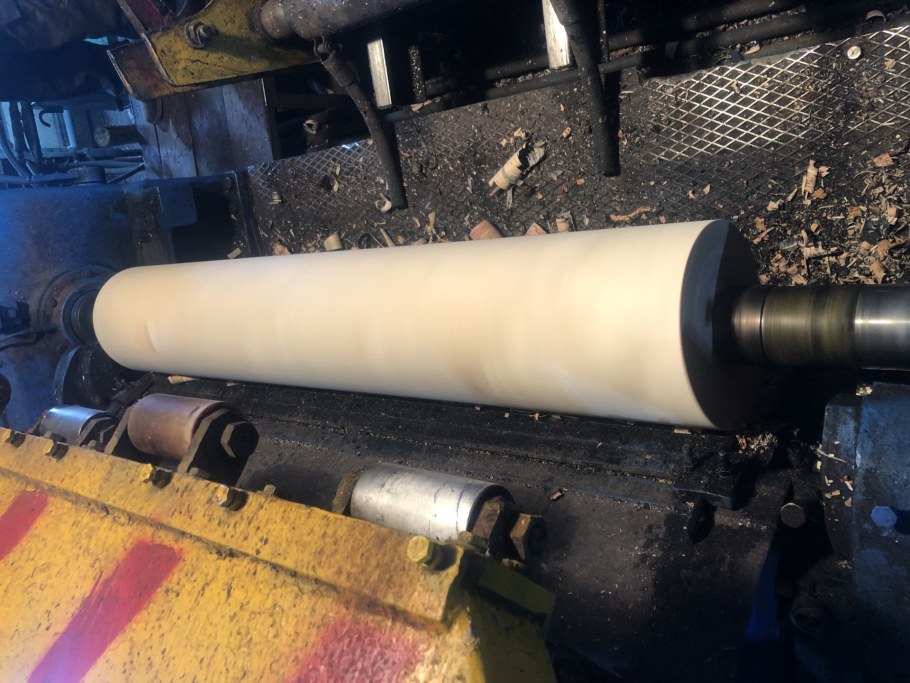 Лущильный станок Raute