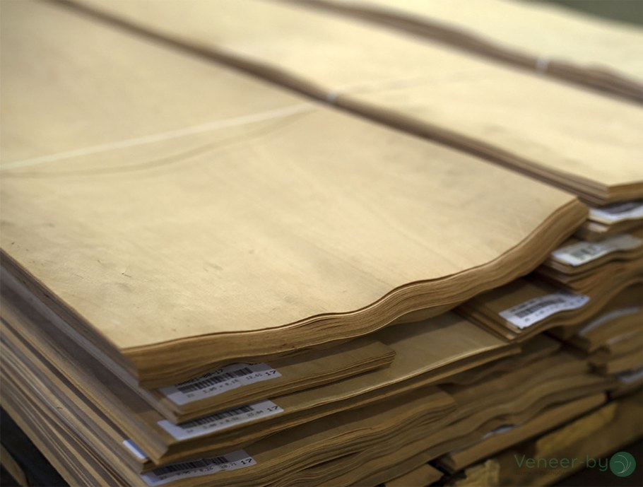 Лущеный шпон березы