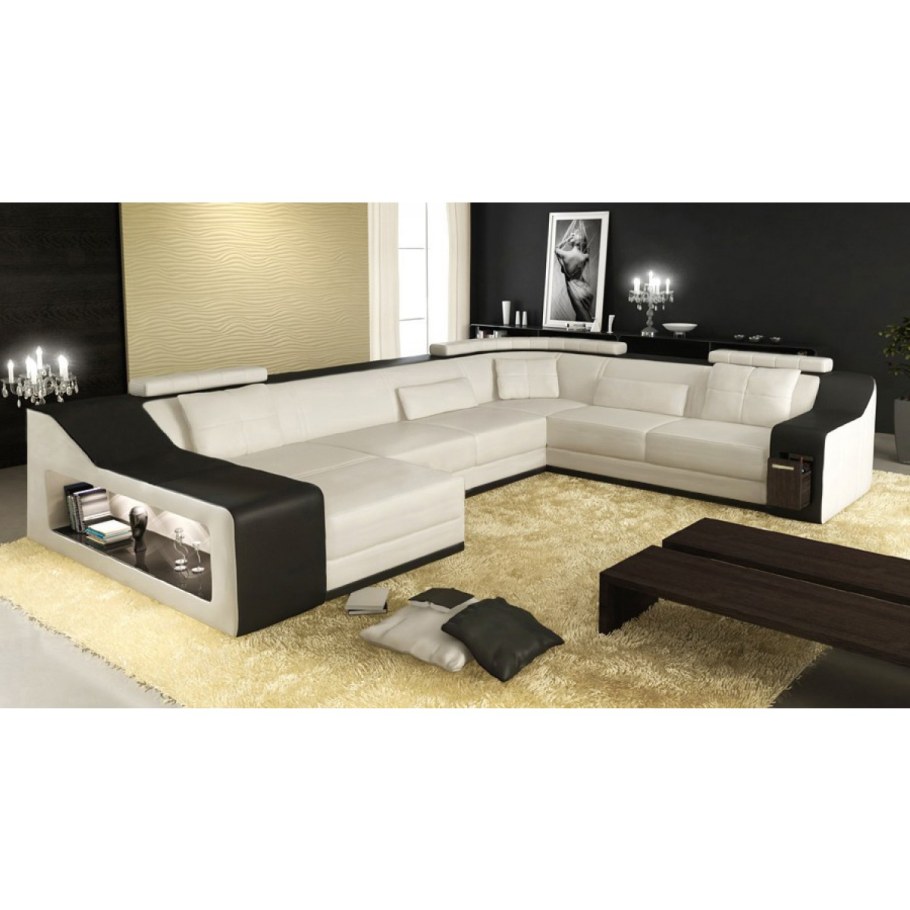 Большой угловой диван для гостиной