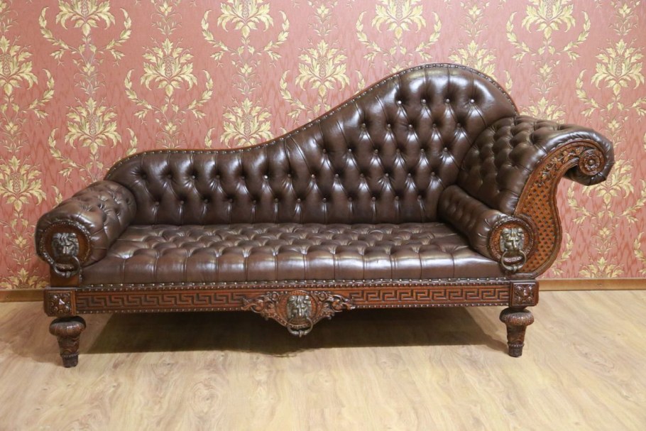 Кожаная мебель под старину