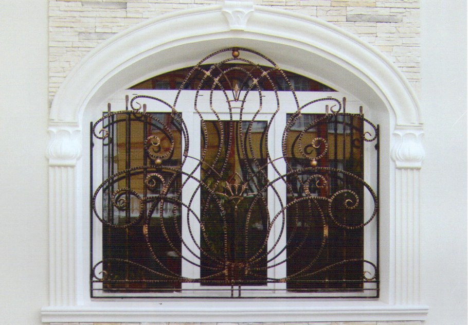 Открывающиеся решётки на арочное окно