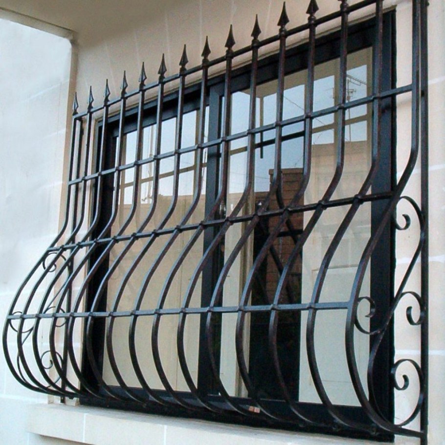 Решетка оконная металлическая