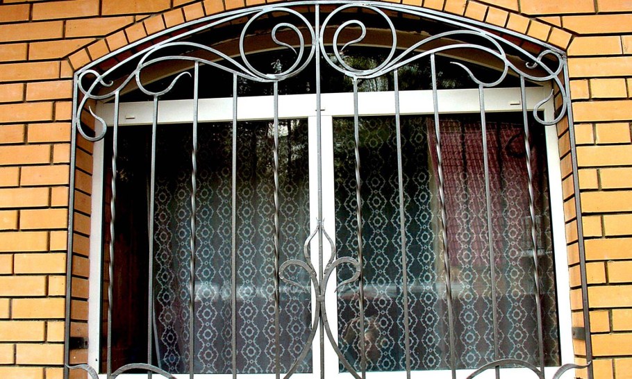 Конструкция металлических окон