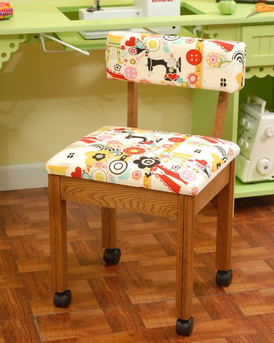 Стул для швейного стола