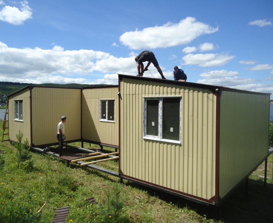 Дом из вагончиков