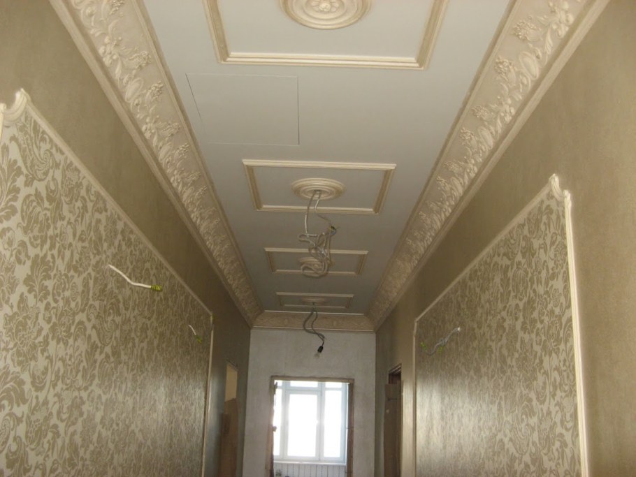 Молдинги для стен и декоративная штукатурка стен