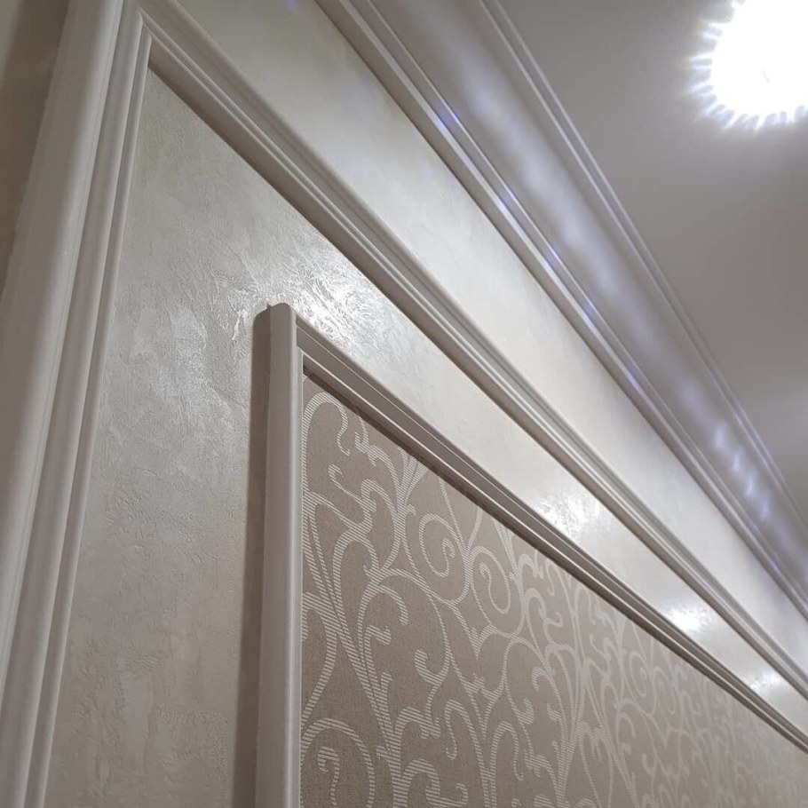 Молдинги с венецианской штукатуркой