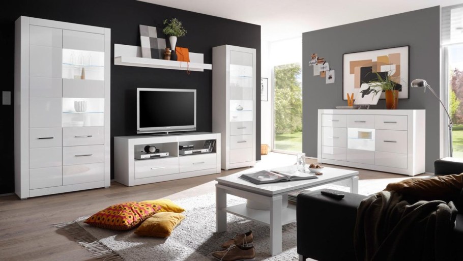 Модульный гарнитур Лакки