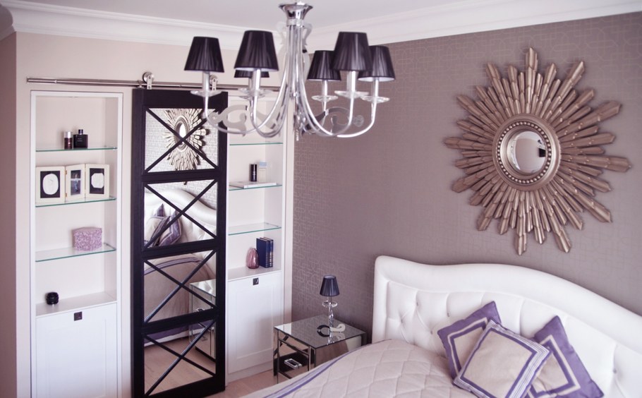 Шкафы в стиле арт деко в спальне