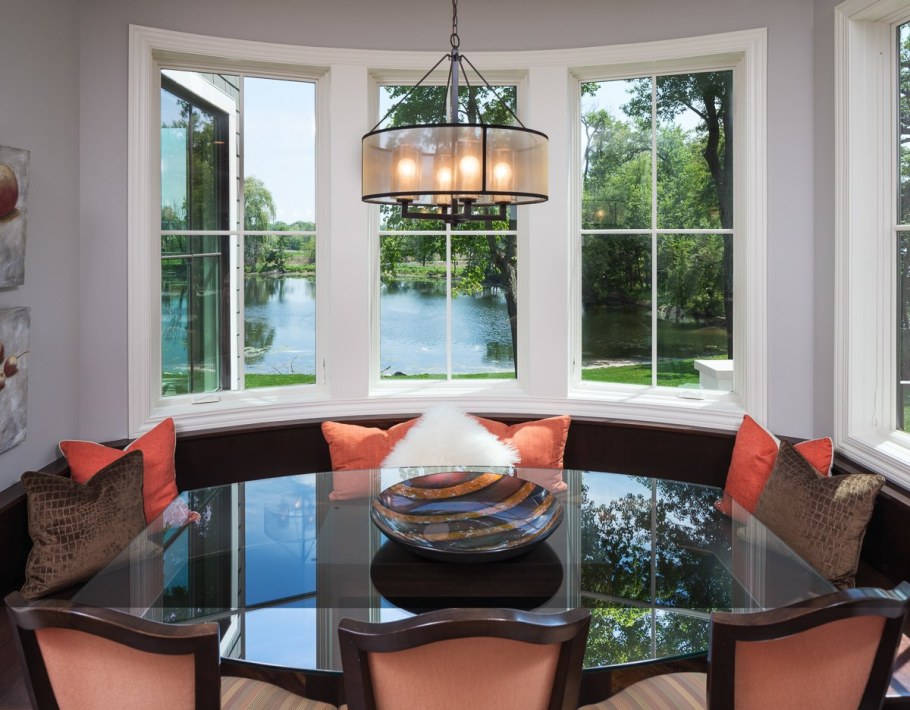 Стеклянный эркер