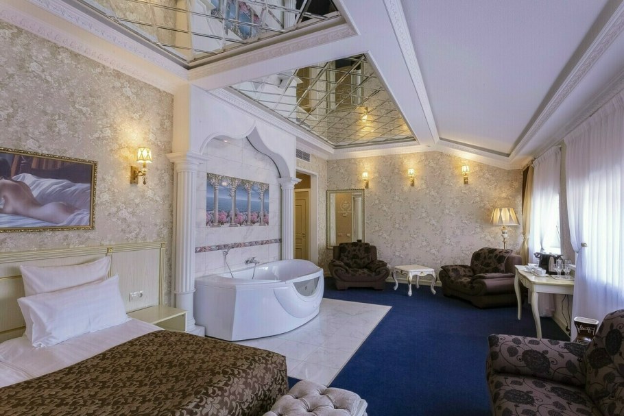 Бутик-отель Голден Плаза Тверь