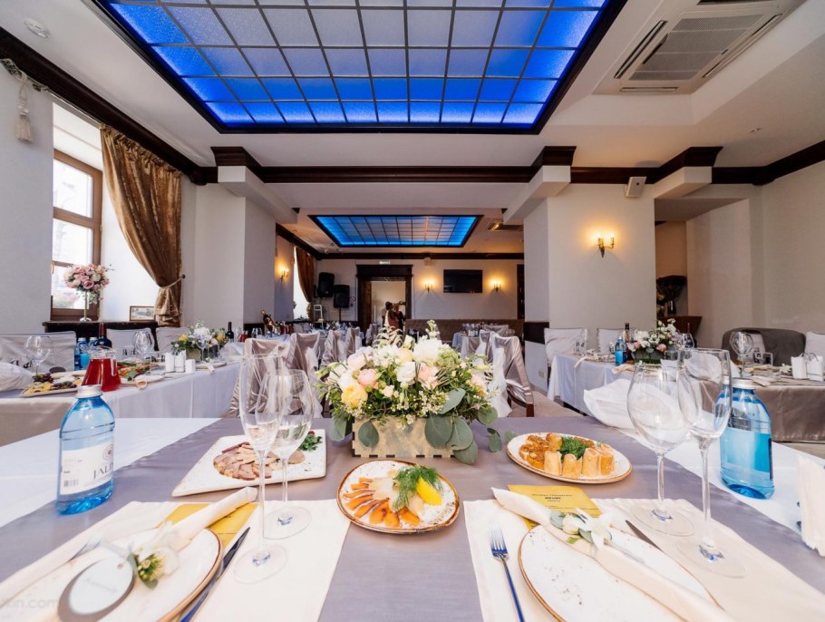 Отель губернатор Тверь ресторан