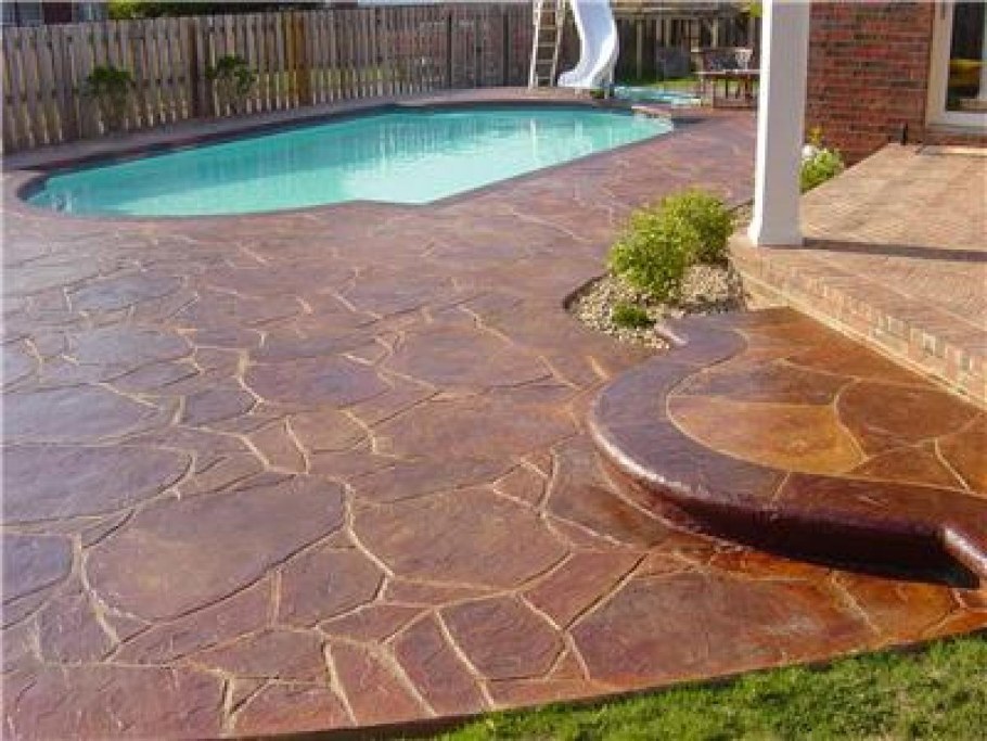 Печатный бетон во дворе