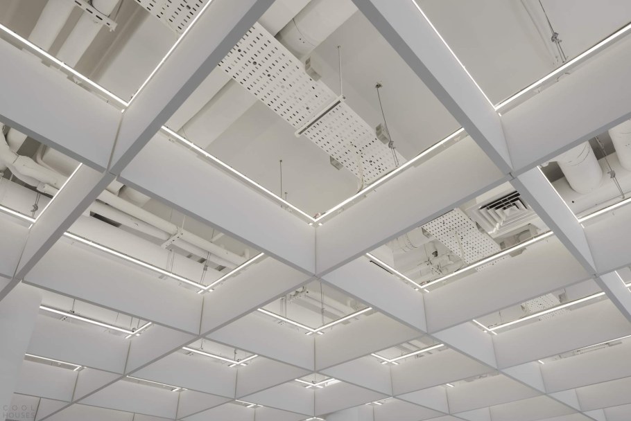 Потолок Экофон с кромкой ПАЗ