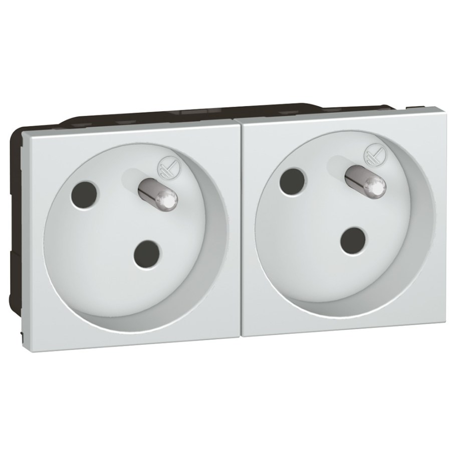 Двойная розетка Legrand Mosaic