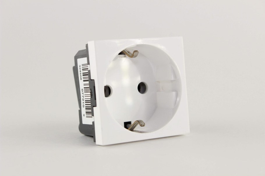 Розетка Legrand Mosaic (78755)