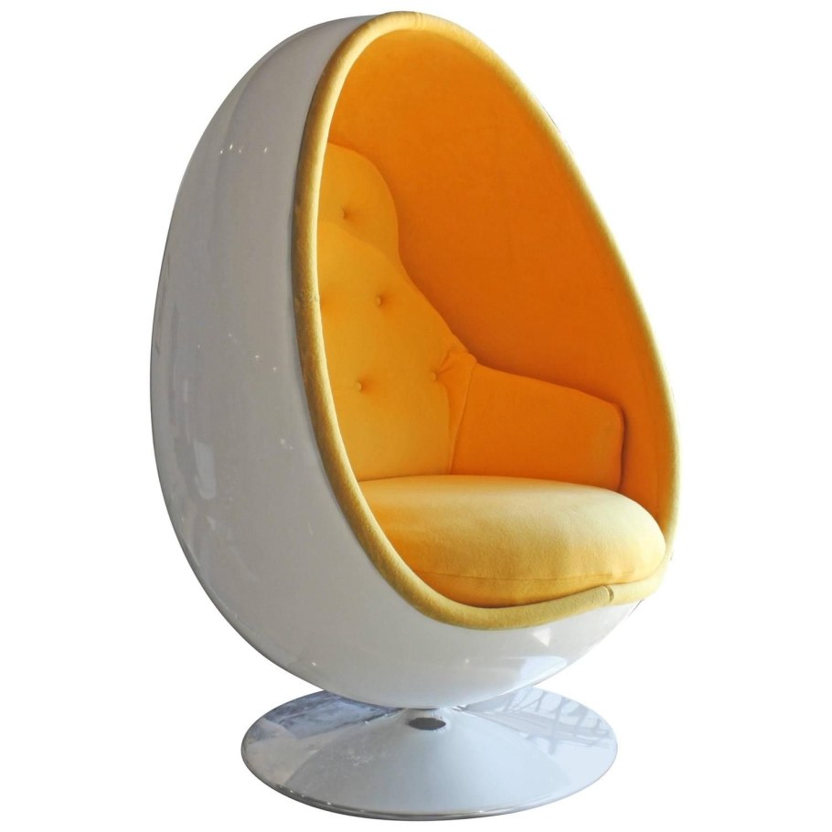 Кресло в виде яйца