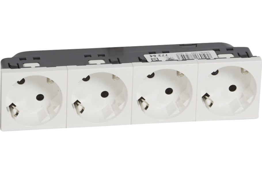 Mosaic Legrand розетка тройная