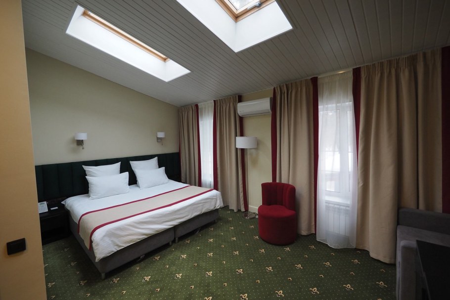 Парк отель Икорец