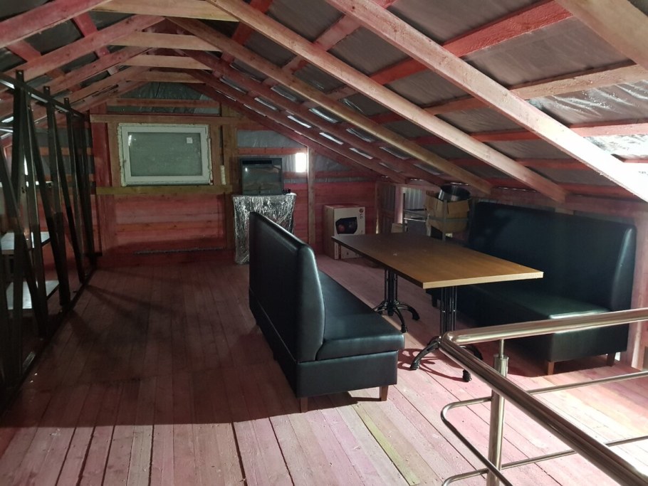 Гараж с жилой комнатой