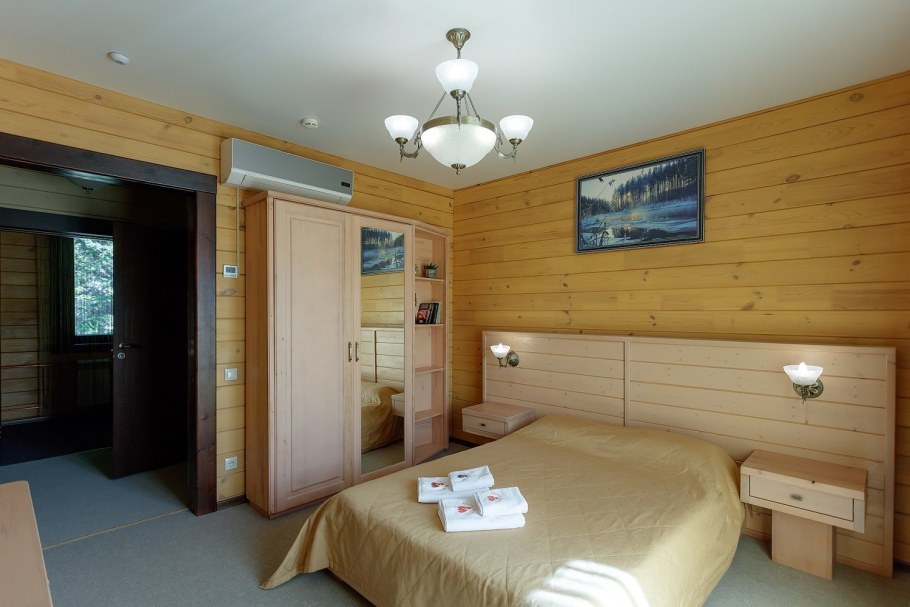 Йети Хаус Шерегеш