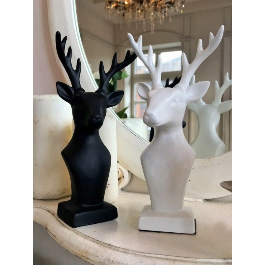 Фигура в интерьере