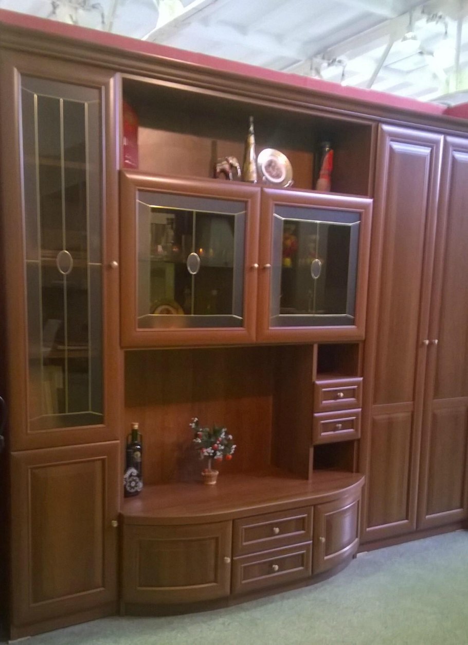 Стенка Эвита Джулия