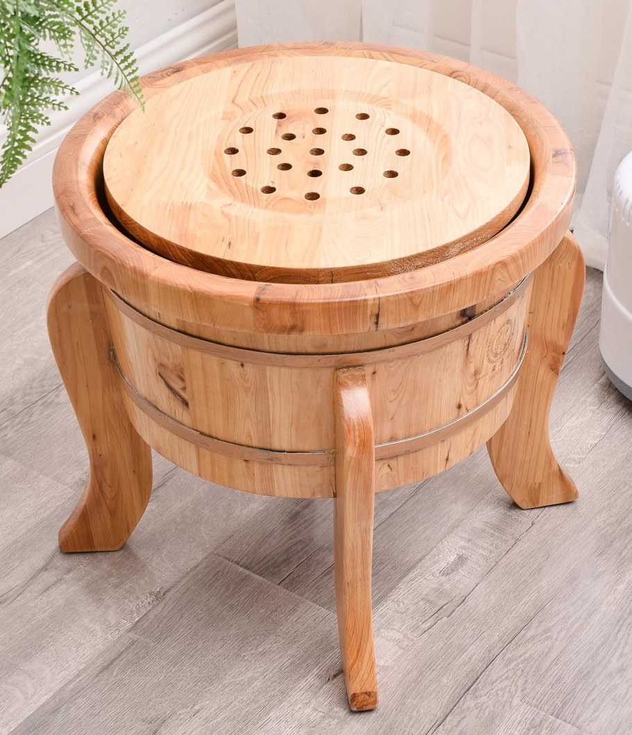 Йони стульчик