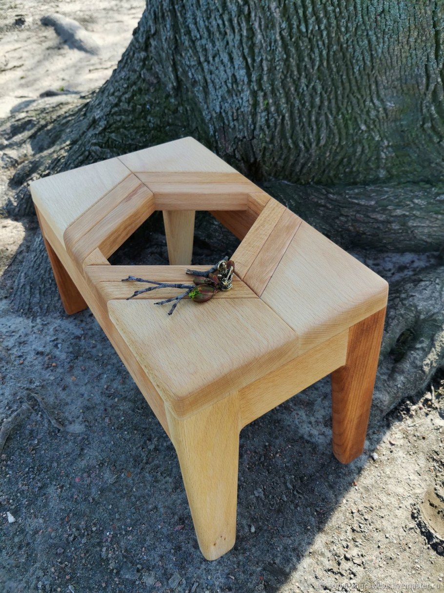 Йони стульчик