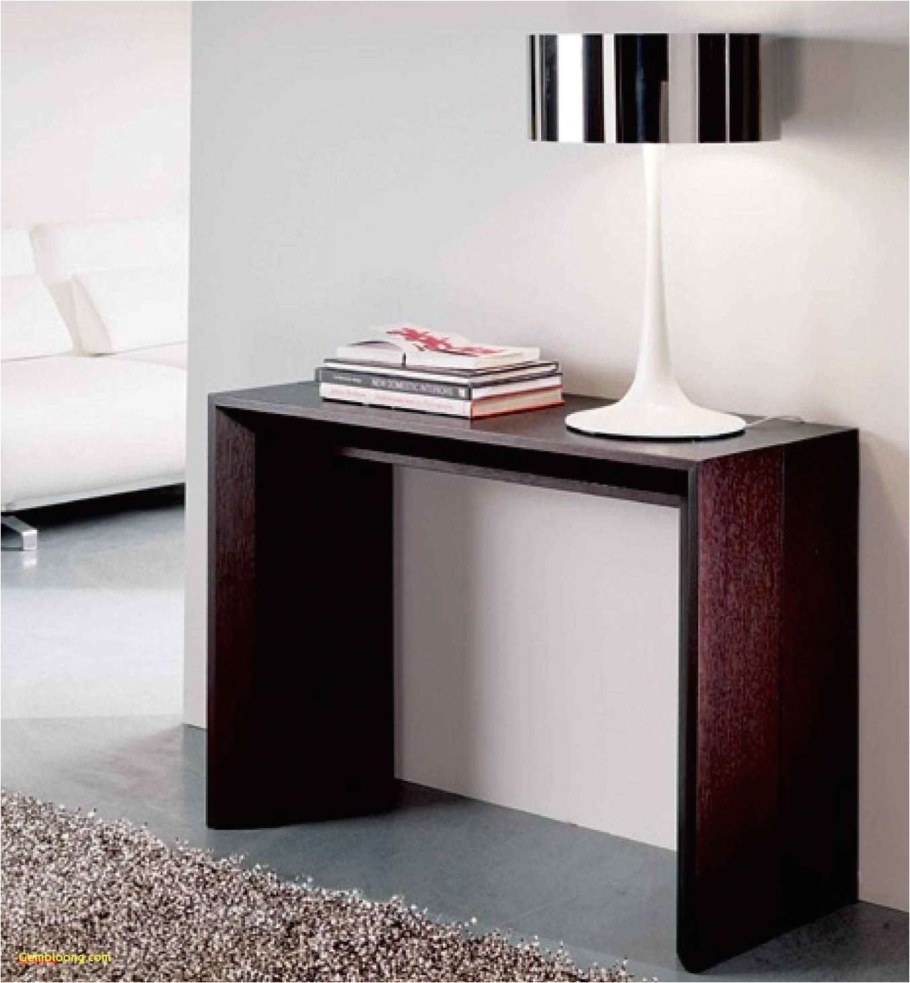 Узкий столик