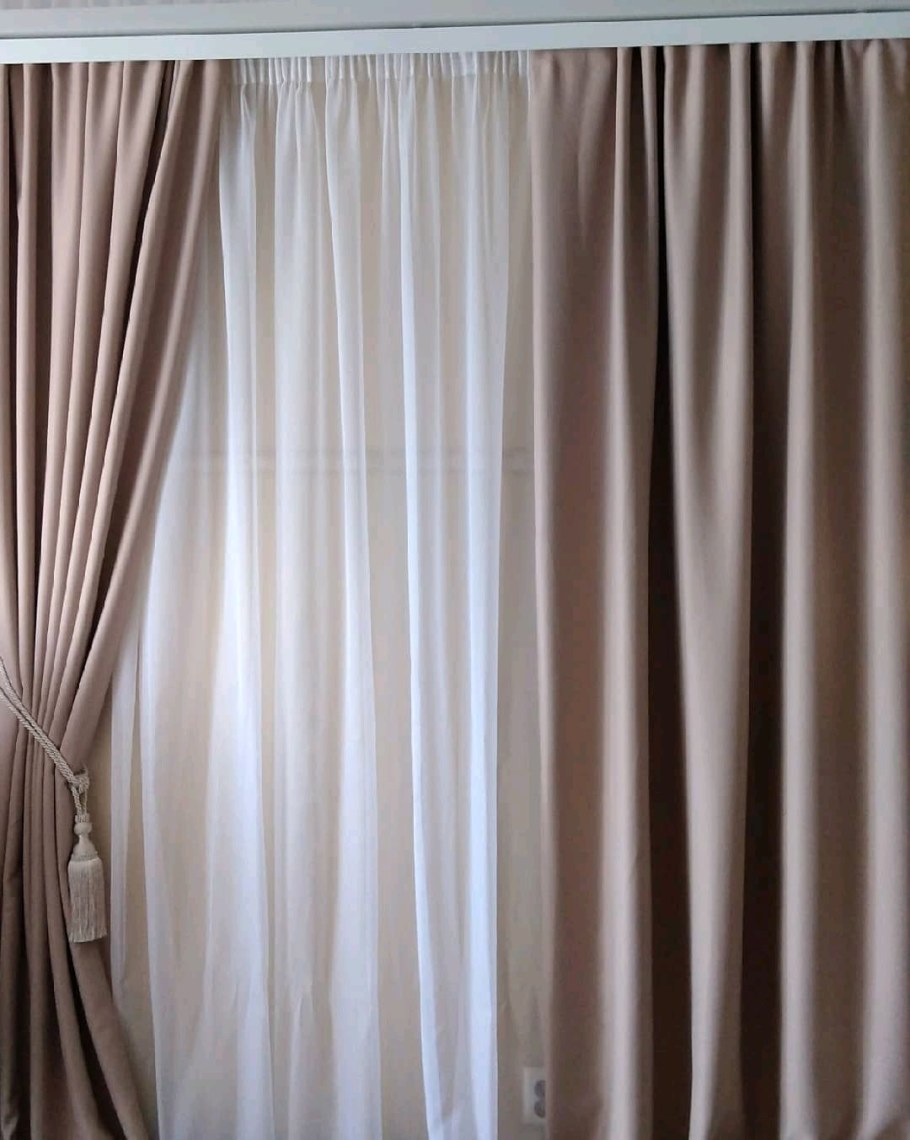 Блэкаут бежевый