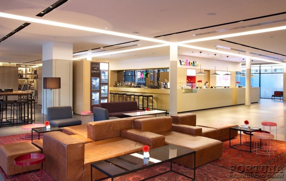 Отель Азимут Санкт-Петербург 3*