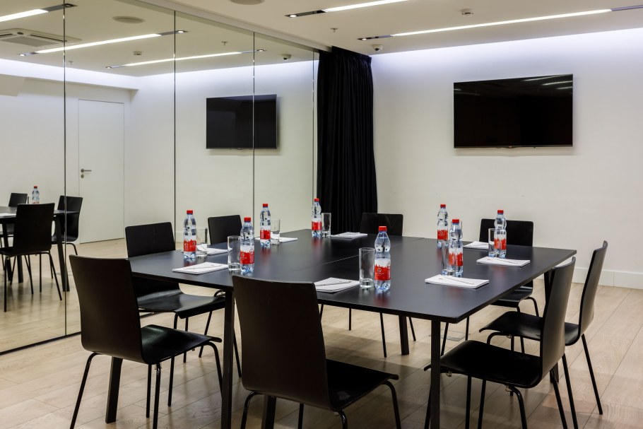 Азимут отель Санкт Петербург конференц зал