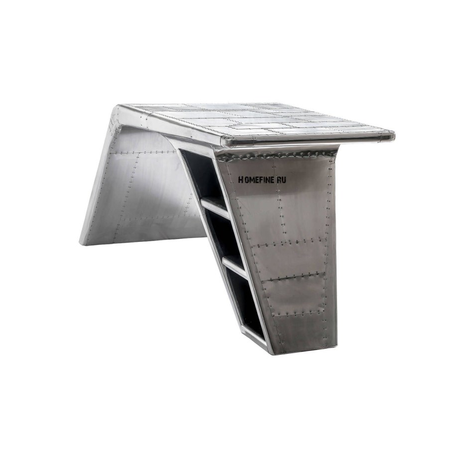 Стол в авиационном стиле