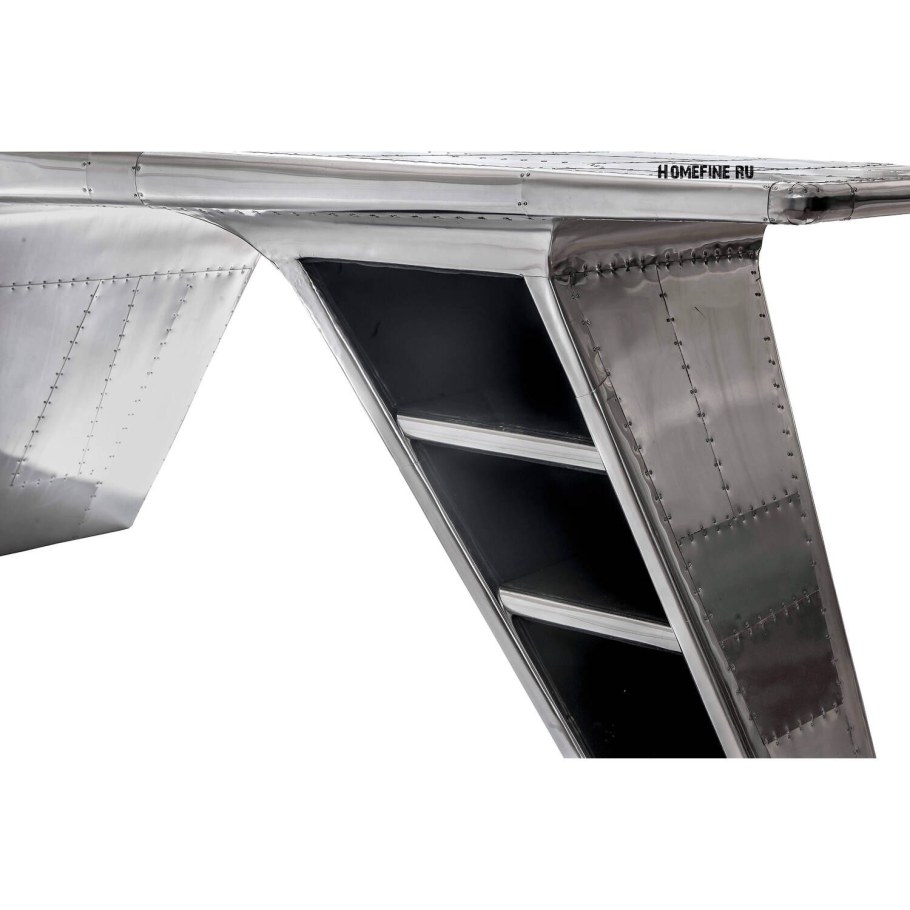 Дверь в авиационном стиле