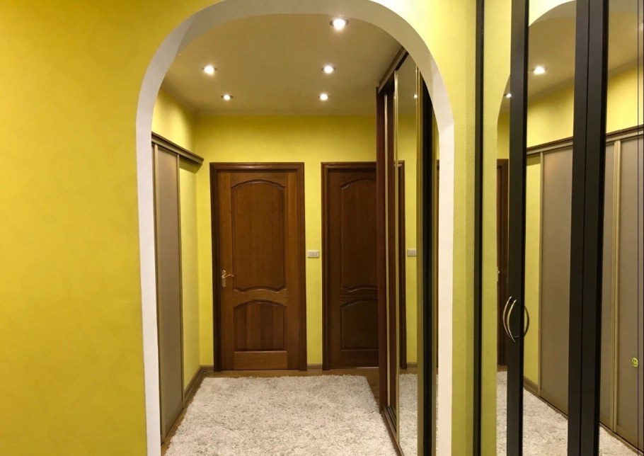 Проем в коридоре без двери