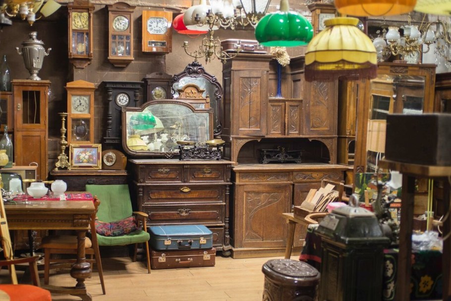 Антикварные магазины в Москве