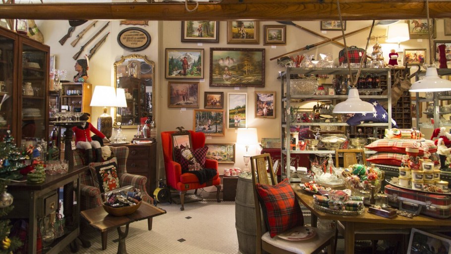 Антикварный магазинчик