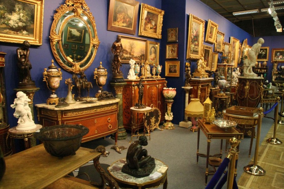 Антикварные вещи