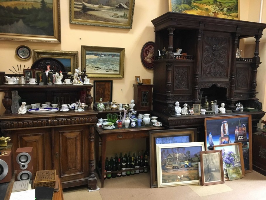 Антикварный магазин на большом Сампсониевском 94