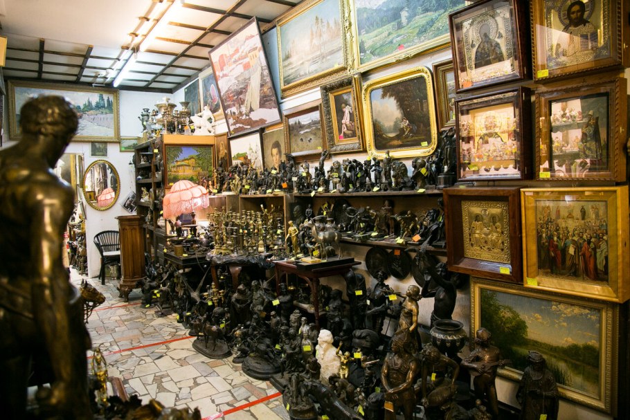 Антикварная Лавка в Калашном, Москва