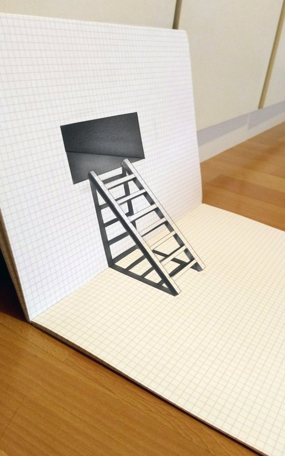 Иллюзия лестницы на бумаге