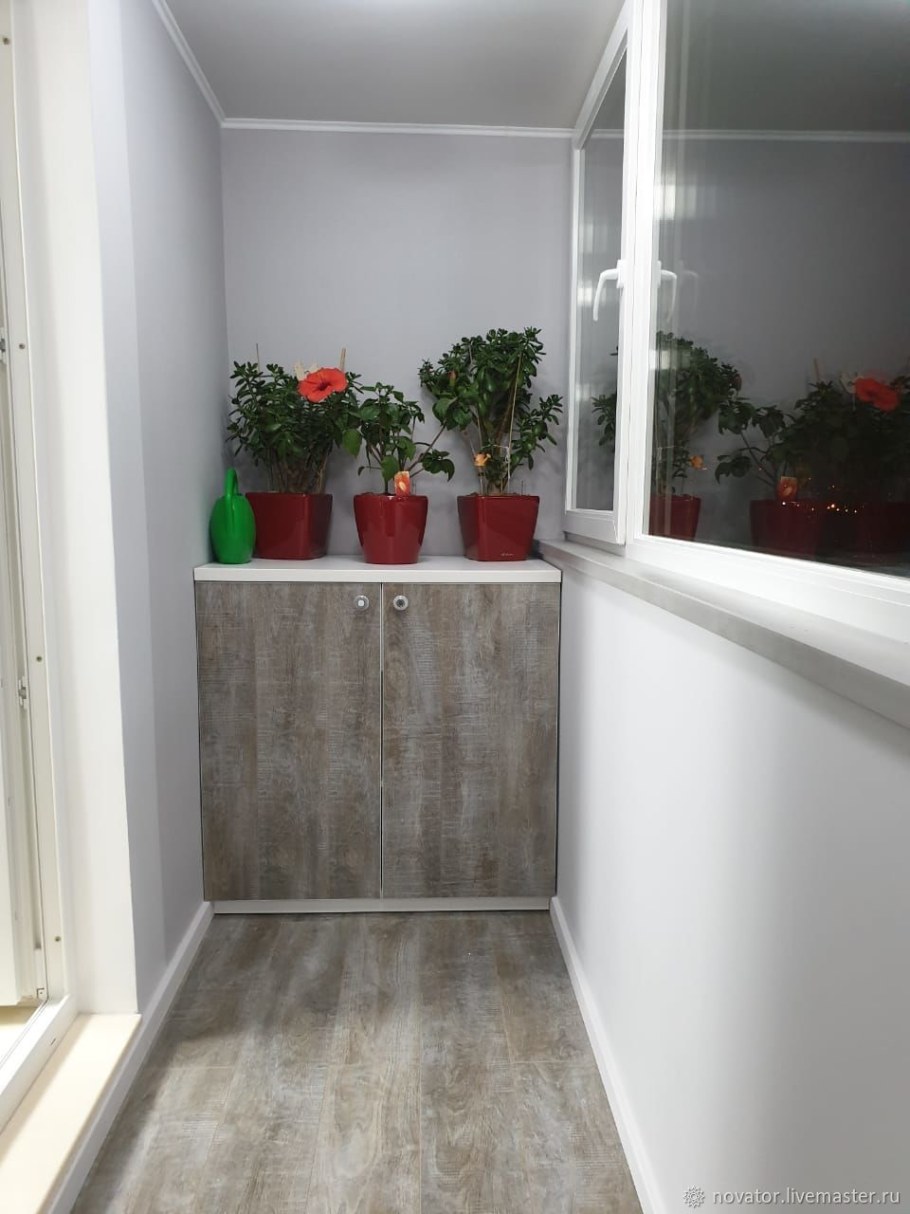 Шкаф комод на балкон