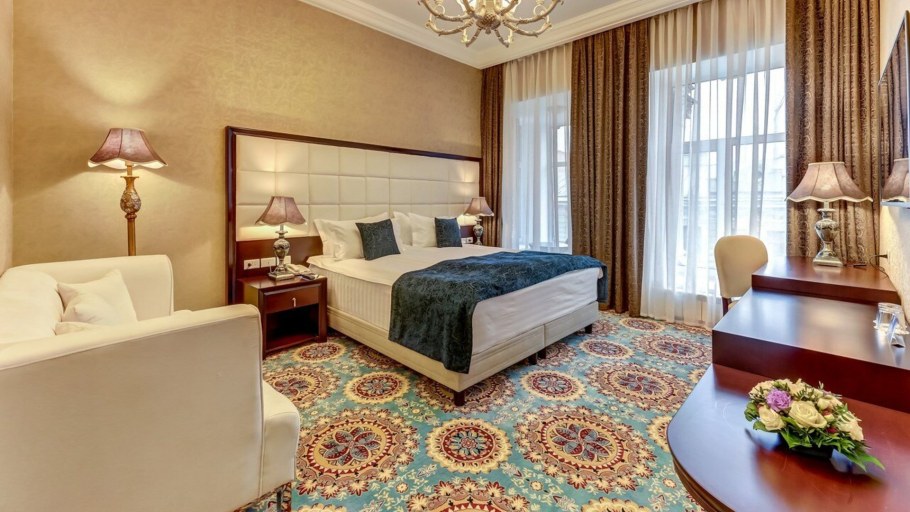 Невский электрик by Akyan Санкт-Петербург