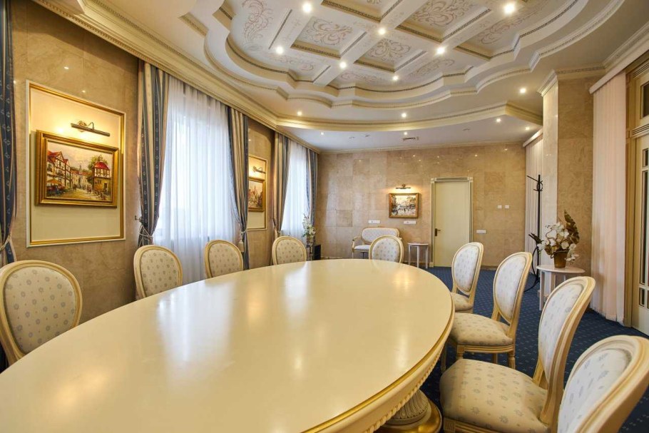 Гостиница Белгород в Белгороде